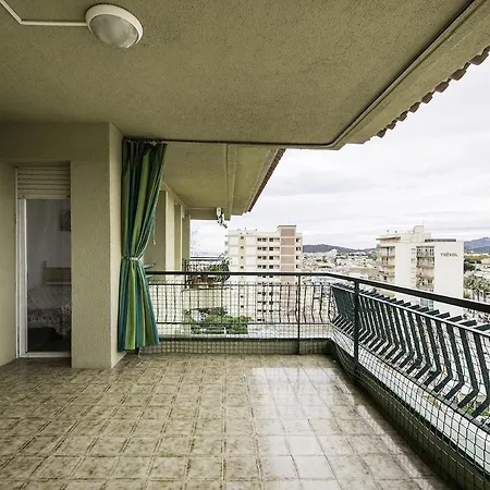 公寓 Con Piscina Y Parking En *
